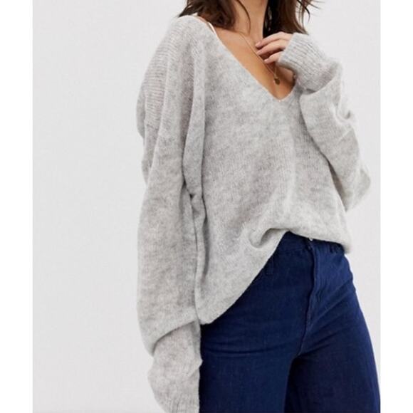 Free People Gray V-Neck Sweater - Picture 2 of 11